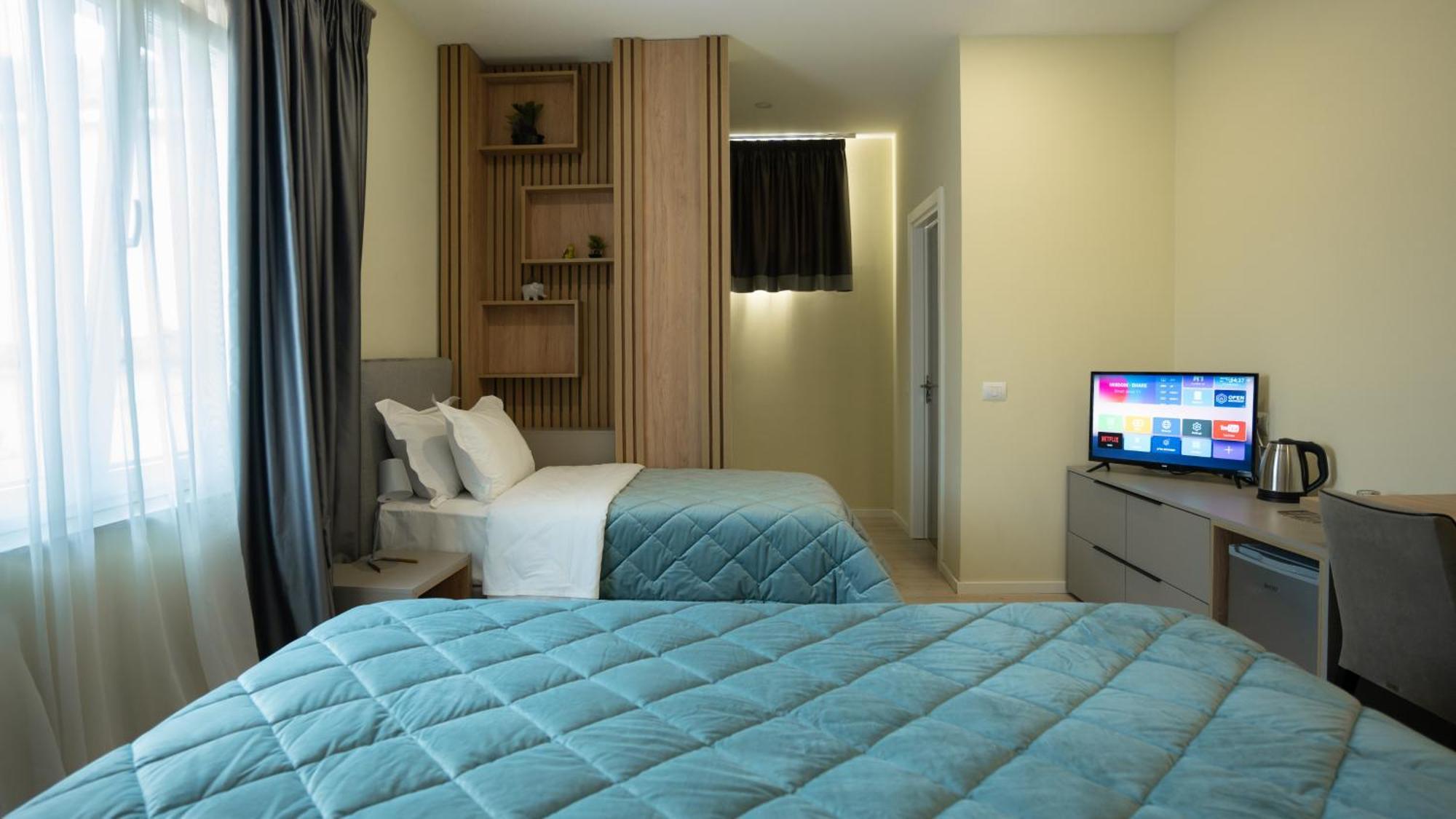 F&M Hotel 2 Тирана Экстерьер фото