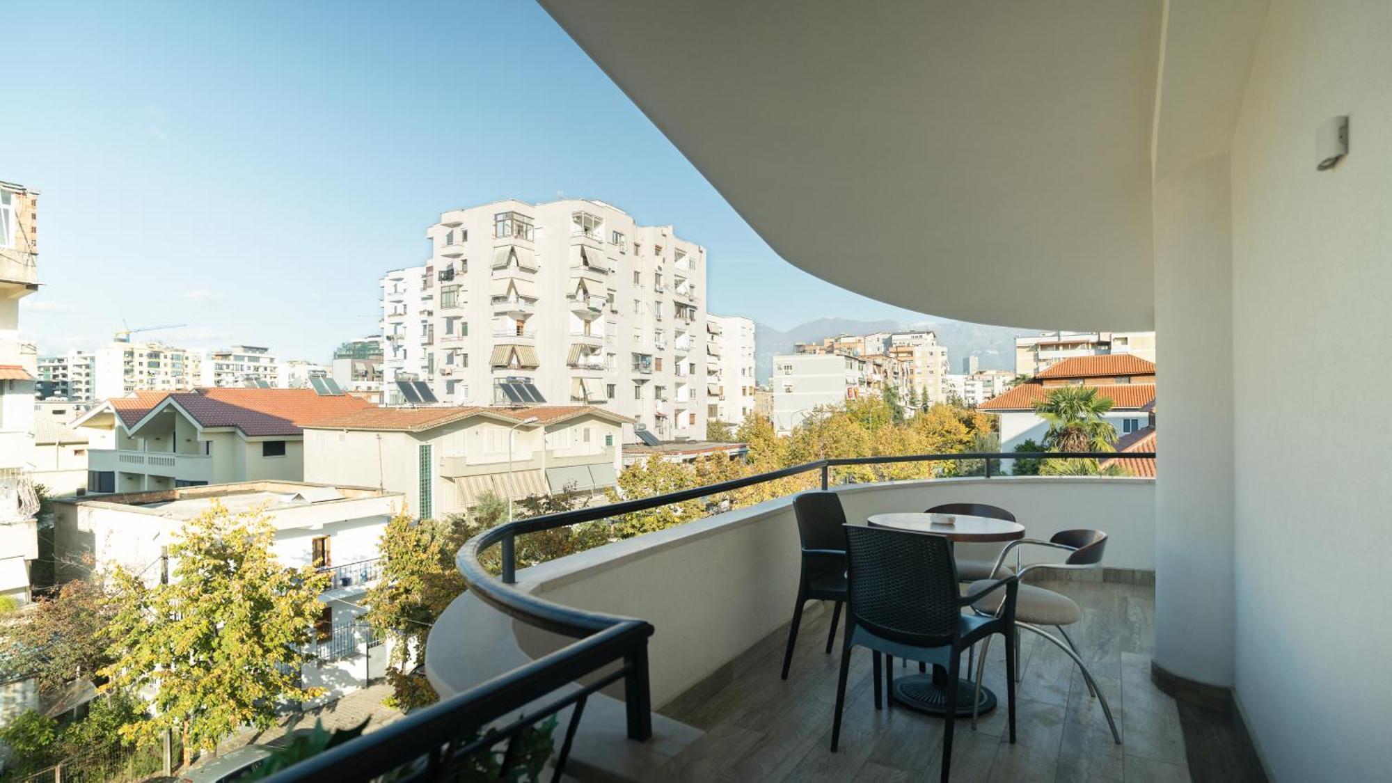 F&M Hotel 2 Тирана Экстерьер фото