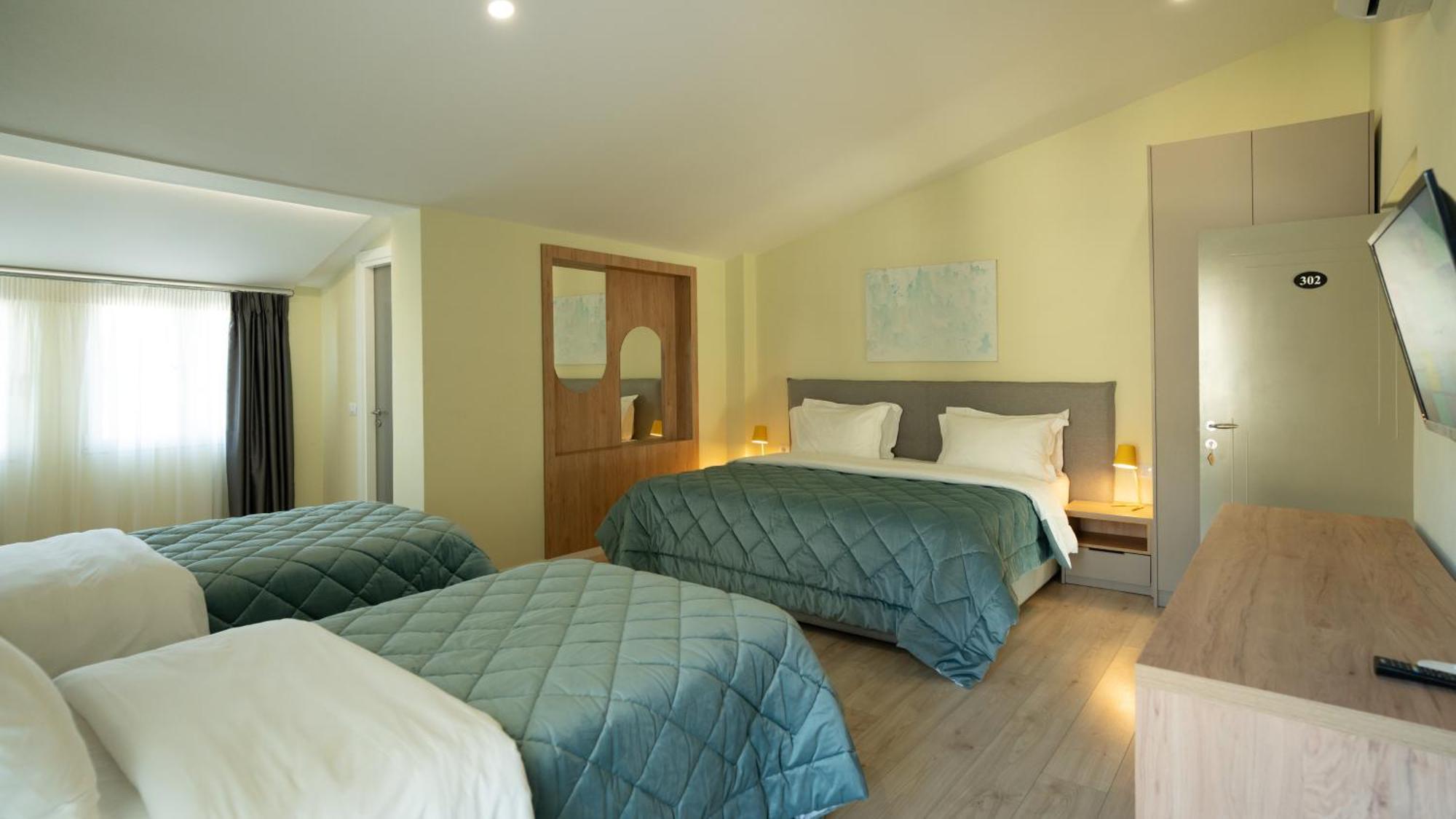 F&M Hotel 2 Тирана Экстерьер фото